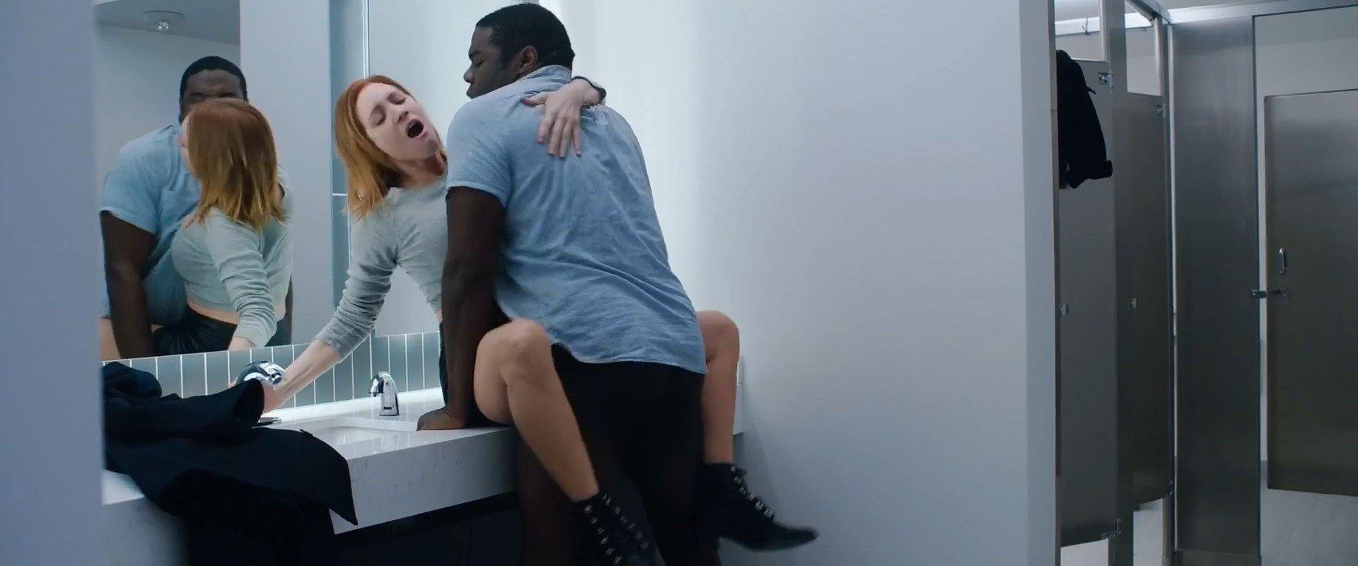 فيلم Hooking Up 2020 مترجم